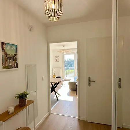 Henson, Pour 4 Personnes *